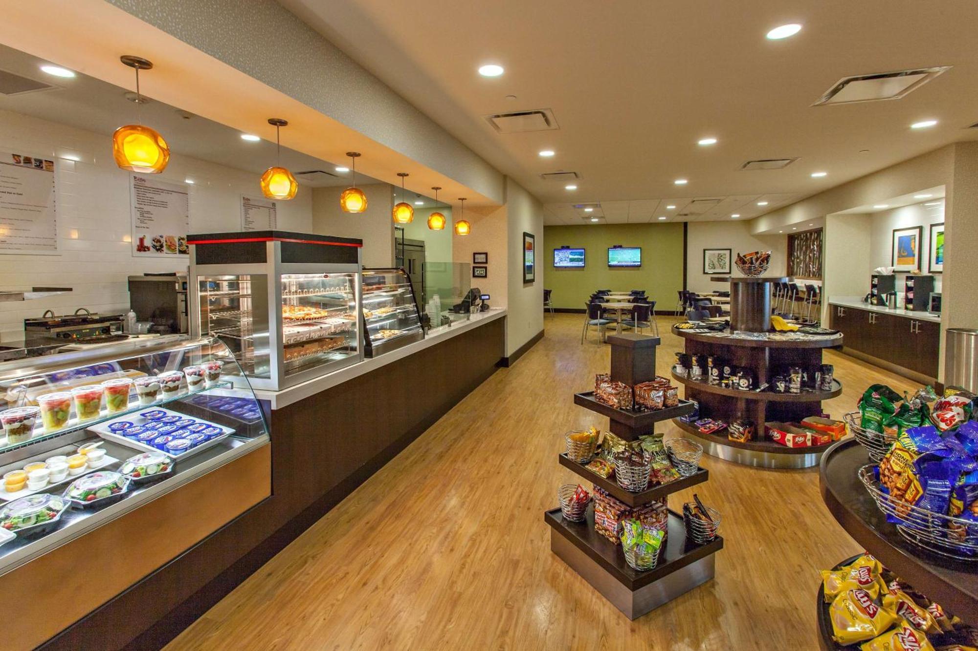 Doubletree By Hilton Pittsburgh-Green Tree Crafton Exterior photo