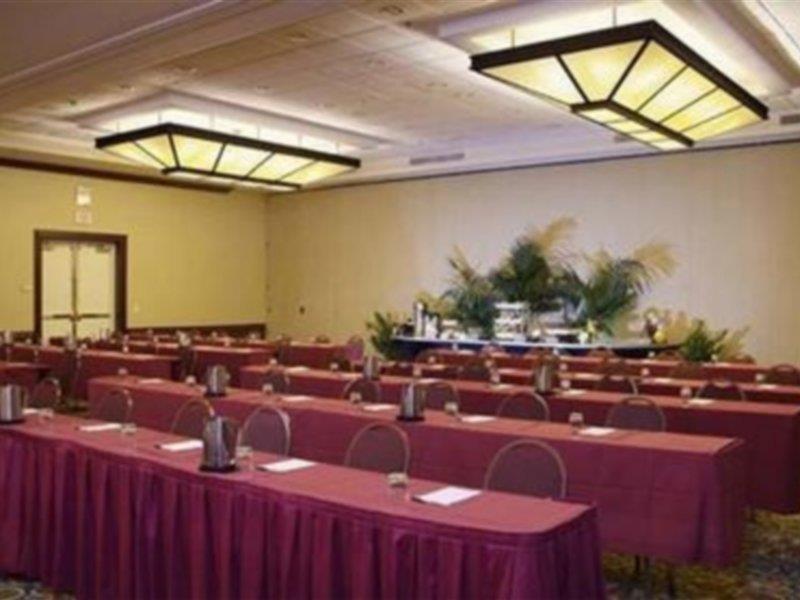 Doubletree By Hilton Pittsburgh-Green Tree Crafton Facilities photo